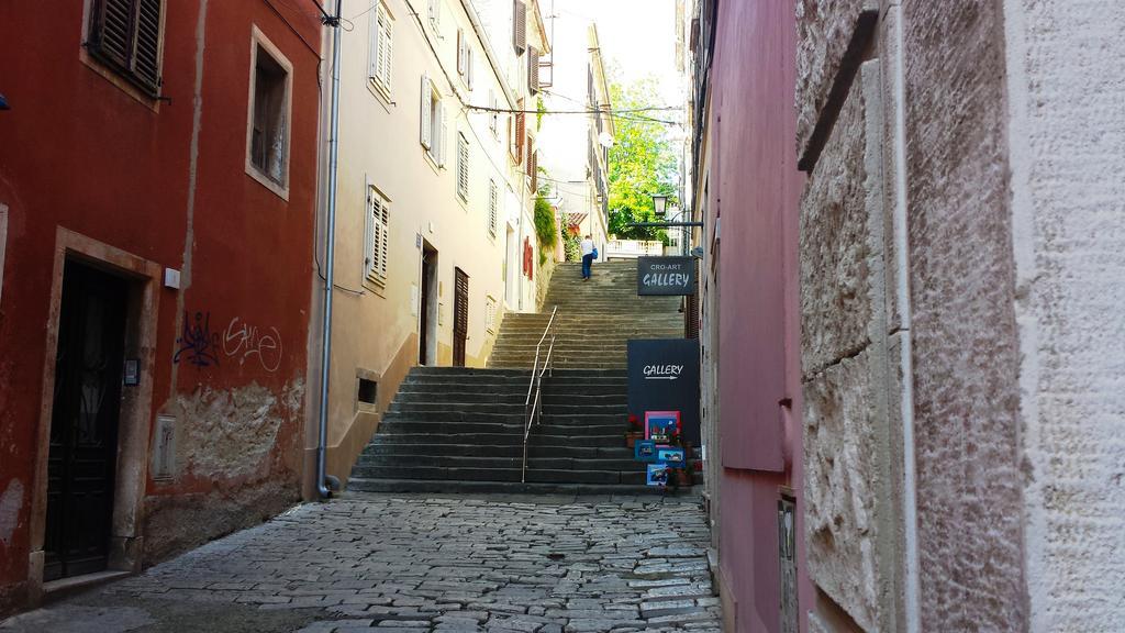 Apartment Asja Old City Center Pula Exterior photo